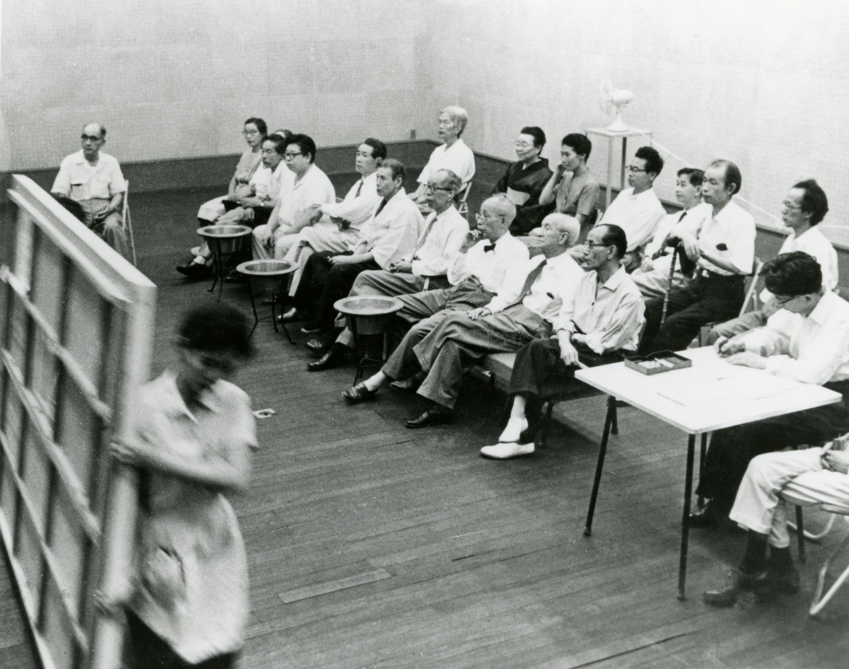 再興第４３回日本美術院展覧会　審査風景　　東京都美術館で　　昭和33(1958)年8月